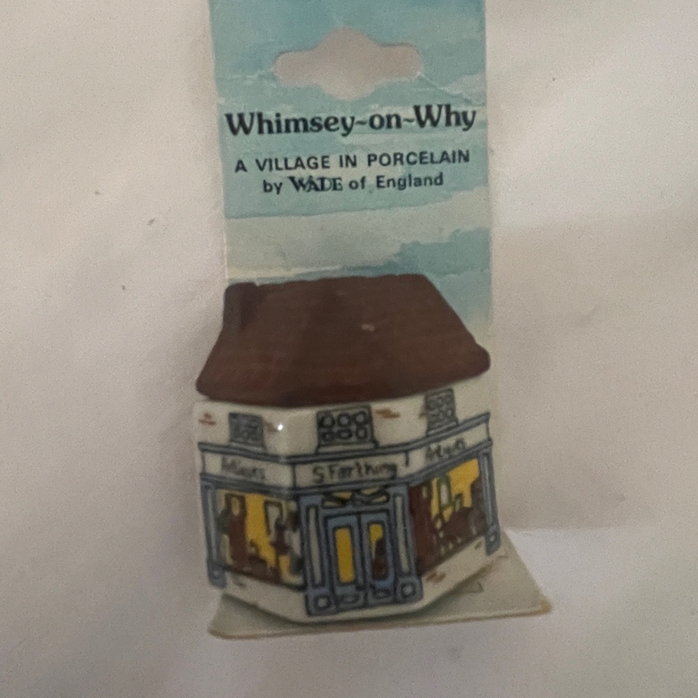 *Vintage* Wade of England Whimsey on Why ~ FARTHING ANTIQUES STORE ~ 1981 ~ NIP